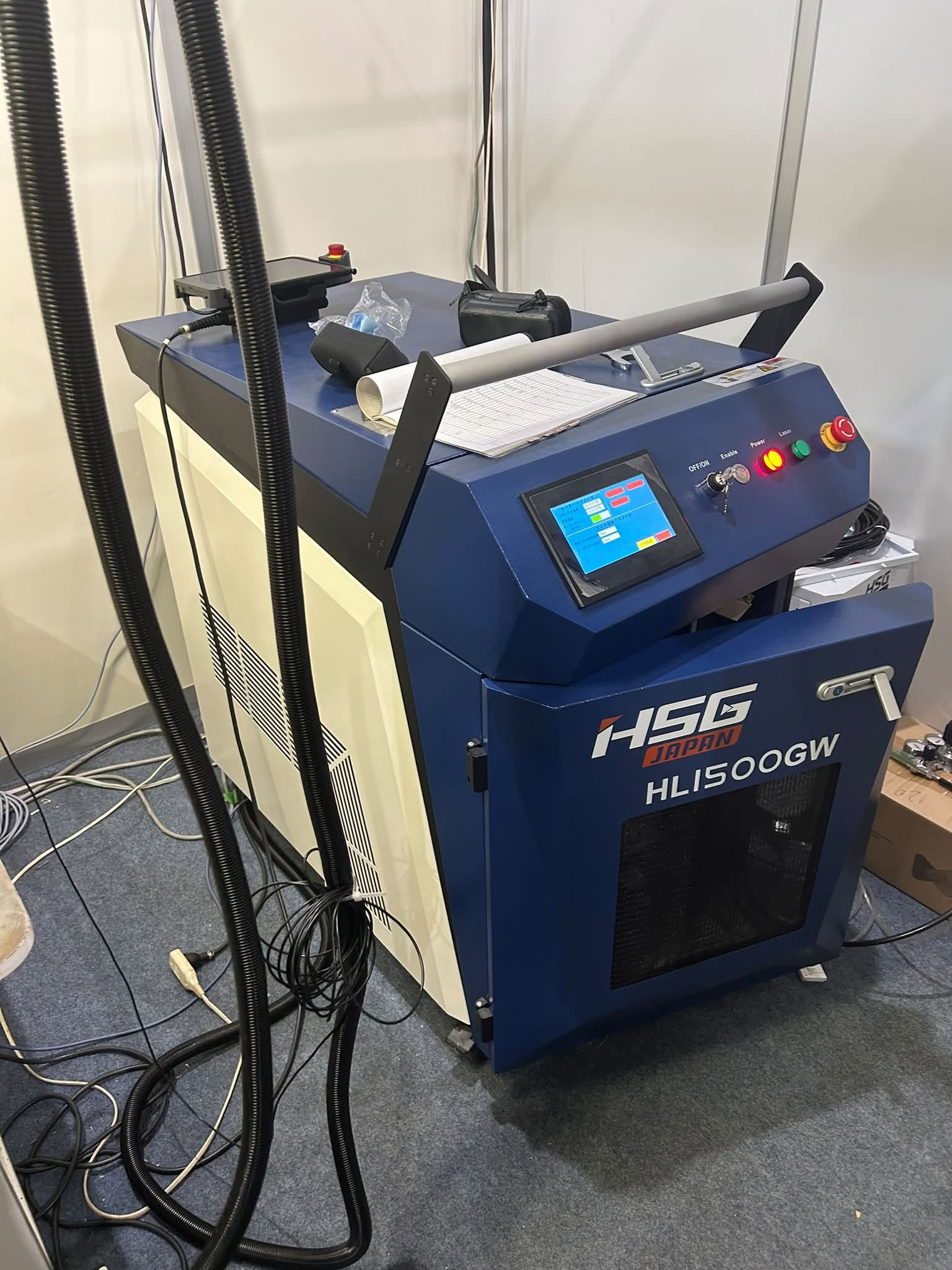 最新溶接技術を学ぶためファイバーレーザー溶接機見学会へ参加